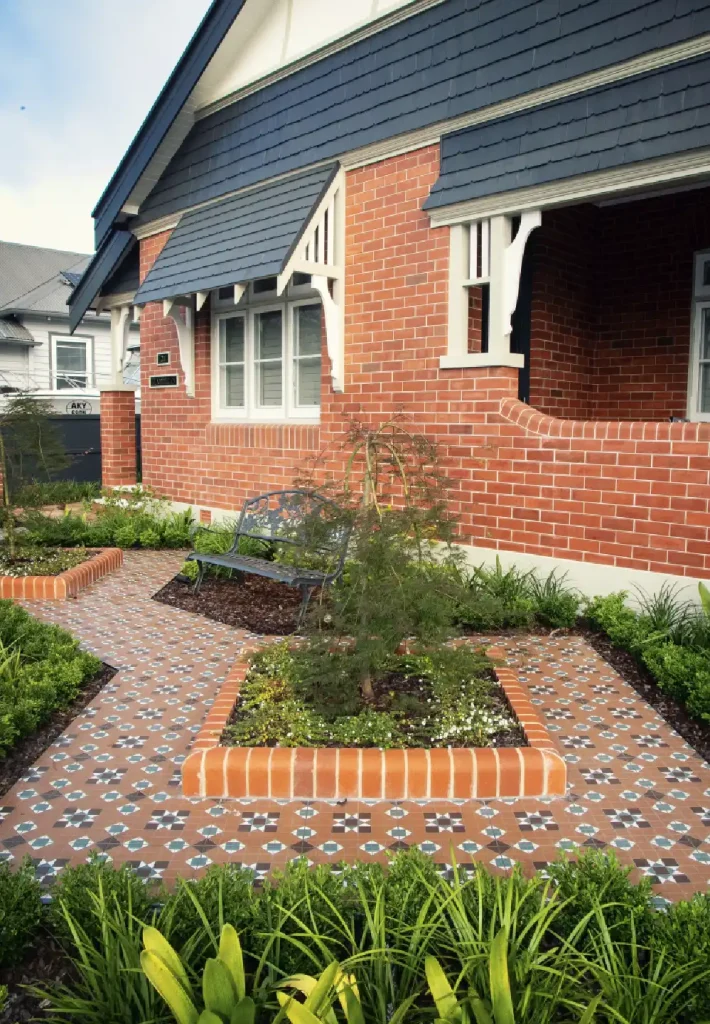 Heritage inspired landscape design for a renovated heritage bungalow in Hamilton East, Newcastle inspired by formal garden design