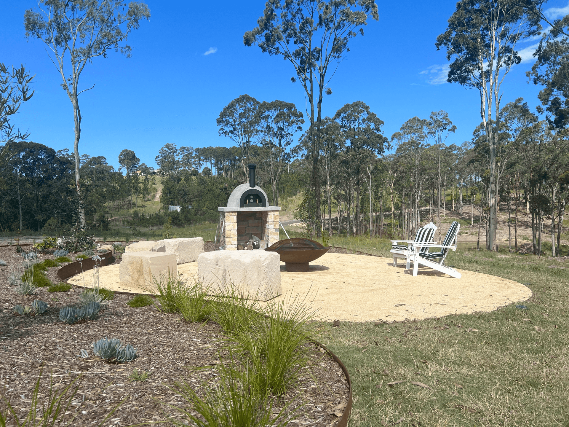 Totara Homestead Landscape Design, Pindimar