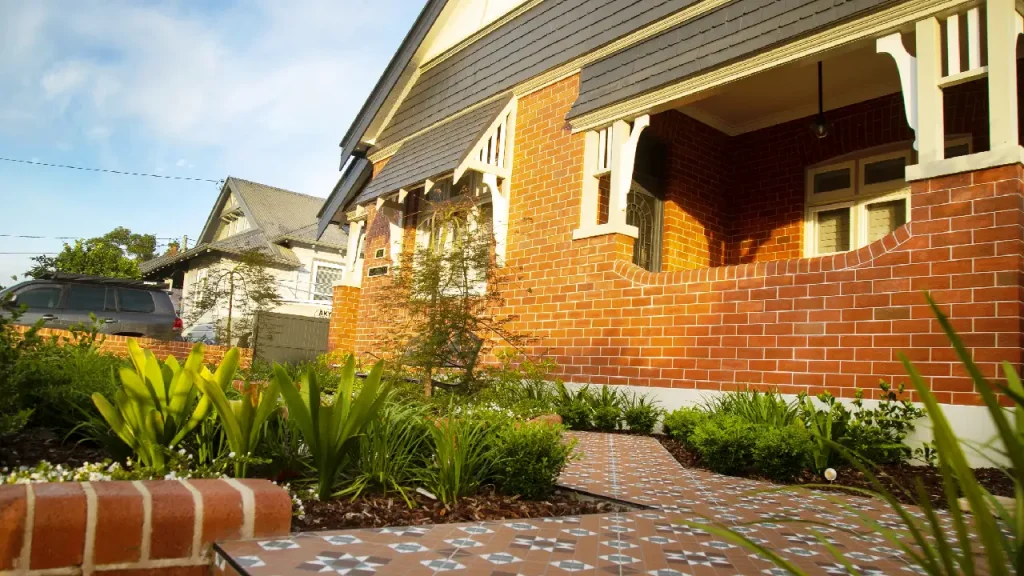 Heritage inspired landscape design for a renovated heritage bungalow in Hamilton East, Newcastle inspired by formal garden design